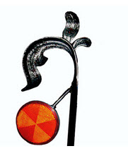 Redleafreflector